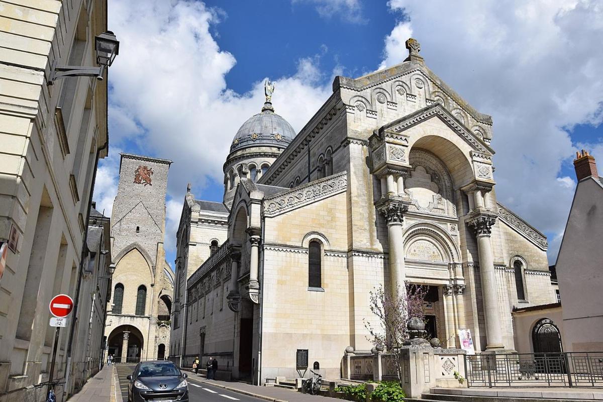 Apartament Le Saint Martin / Cathedrale Tours Zewnętrze zdjęcie