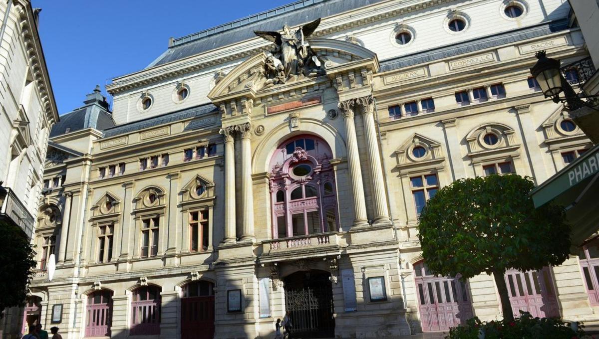 Apartament Le Saint Martin / Cathedrale Tours Zewnętrze zdjęcie